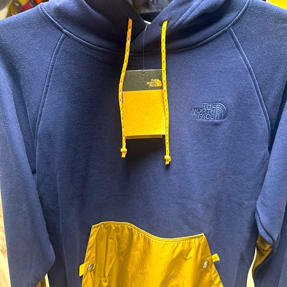 Men’s emerald Lake pullover, Summit navy/utility brown jacket size medium